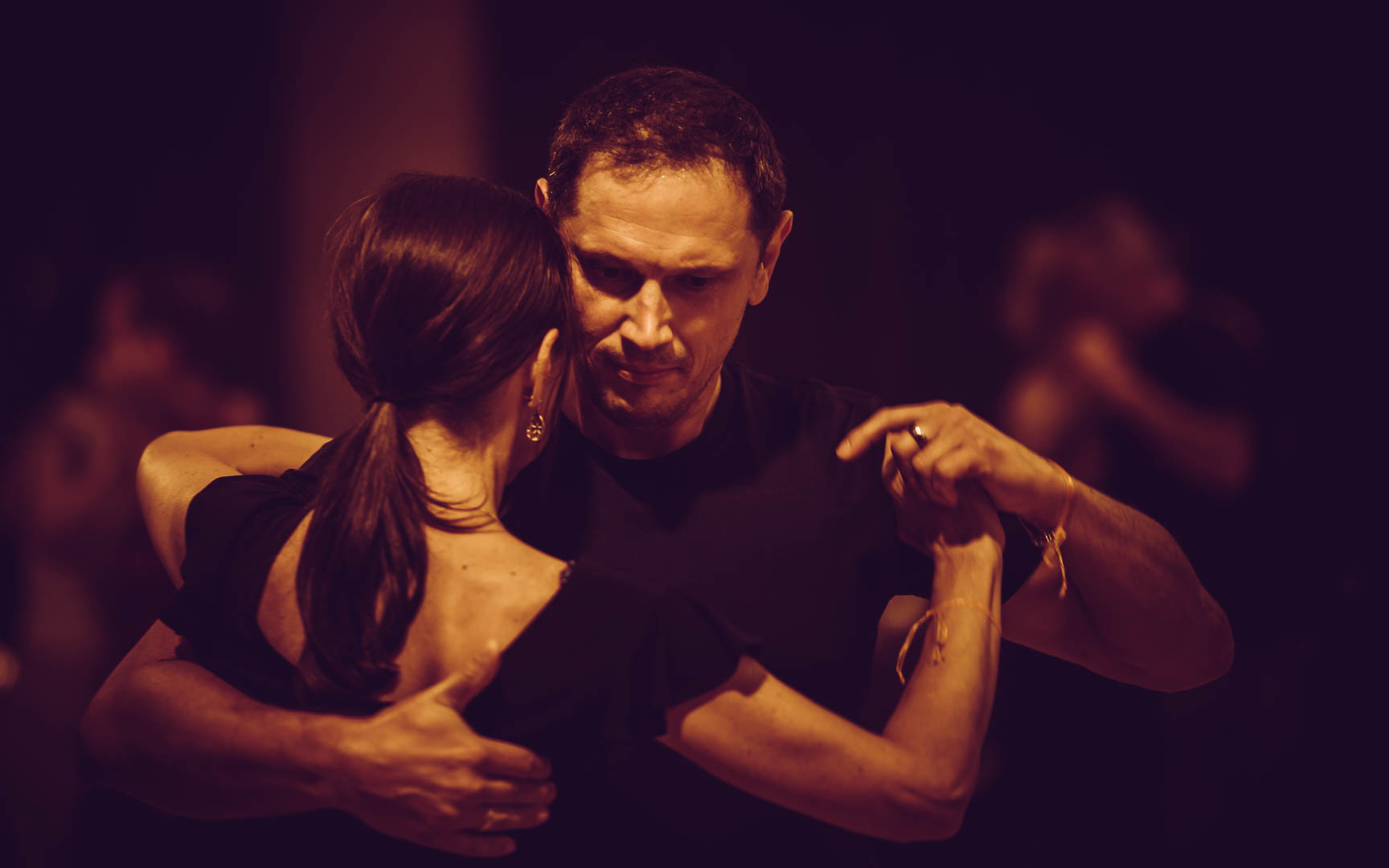 easySoles-Gründer Eugen tanzt Tango Argentino